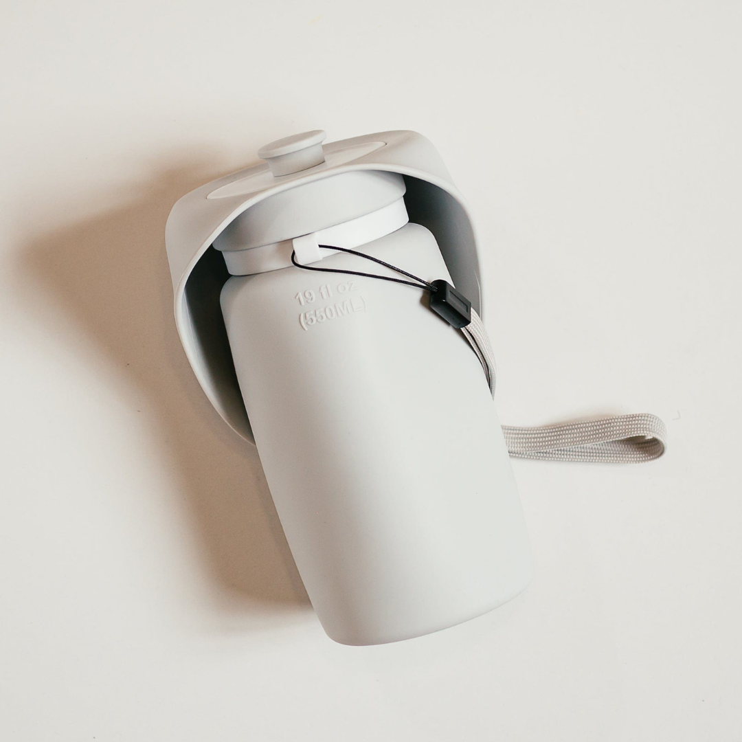 The Dog Outpost 550ml Folding Dog Water Bottle